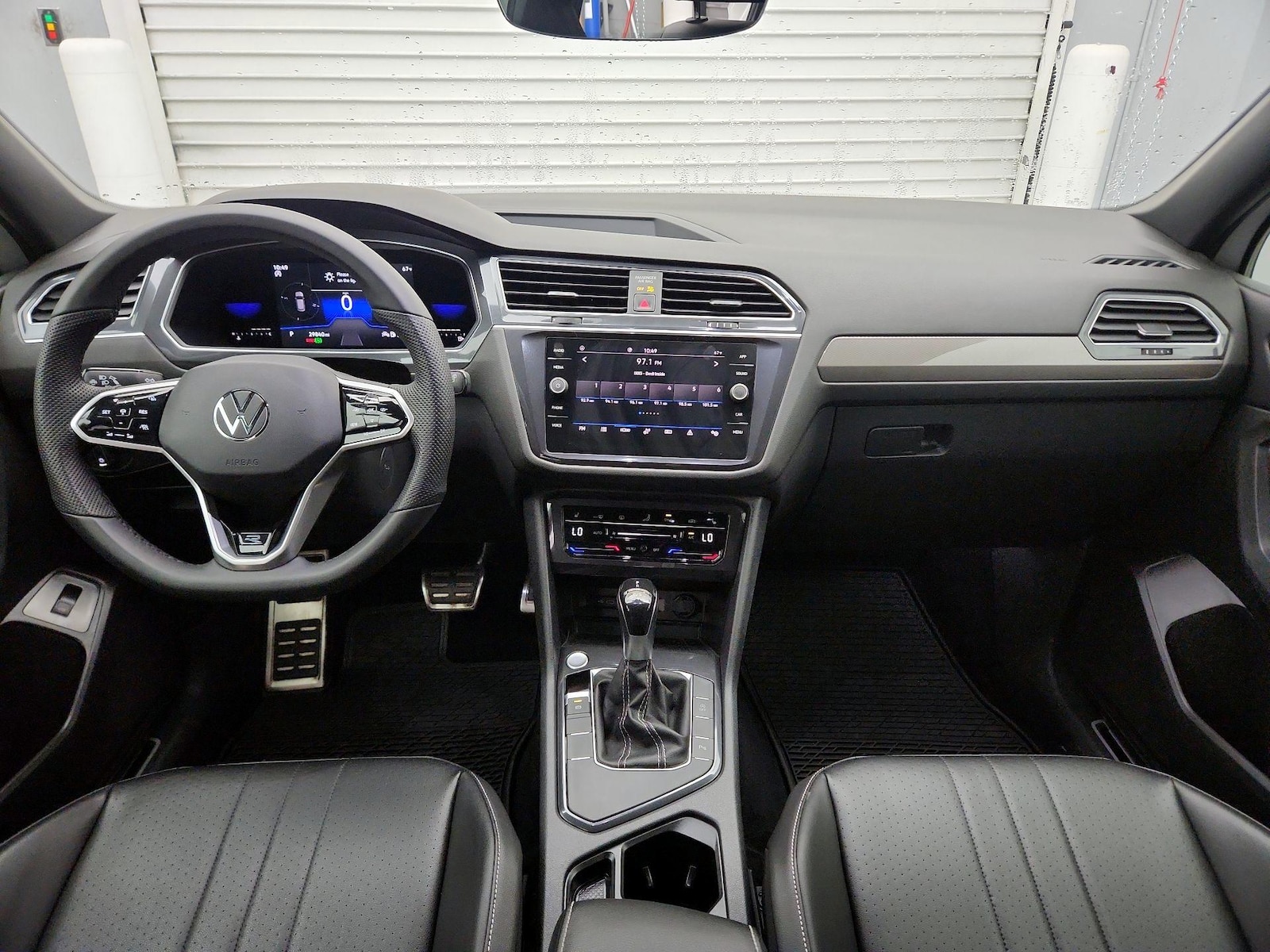 2022 Volkswagen Tiguan SE R-LINE BLACK - Photo 10