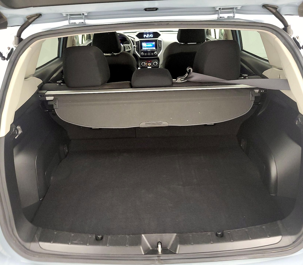 Trunk/Cargo (Seats Up)
