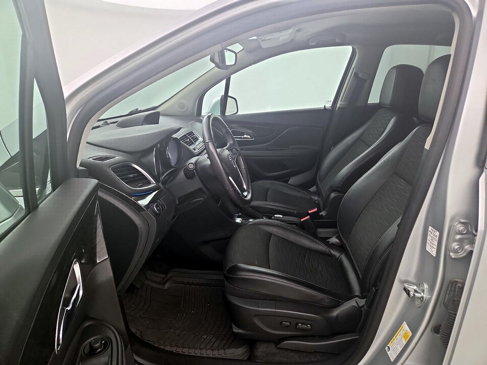 Power Seat(s) & Side Airbags