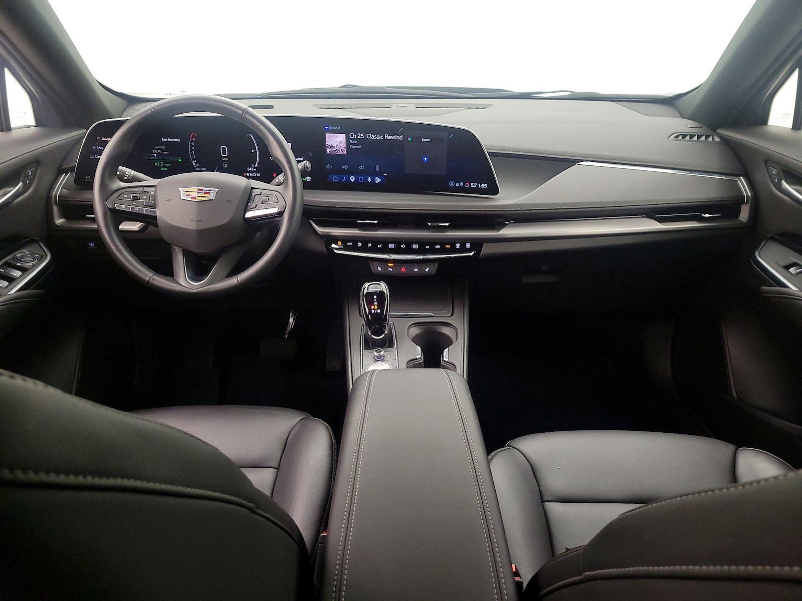 2024 Cadillac XT4 Luxury - Photo 10