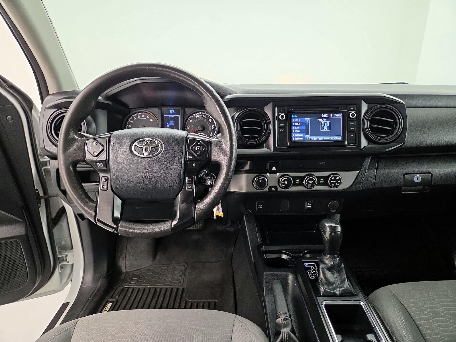 2019 Toyota Tacoma SR - Photo 11