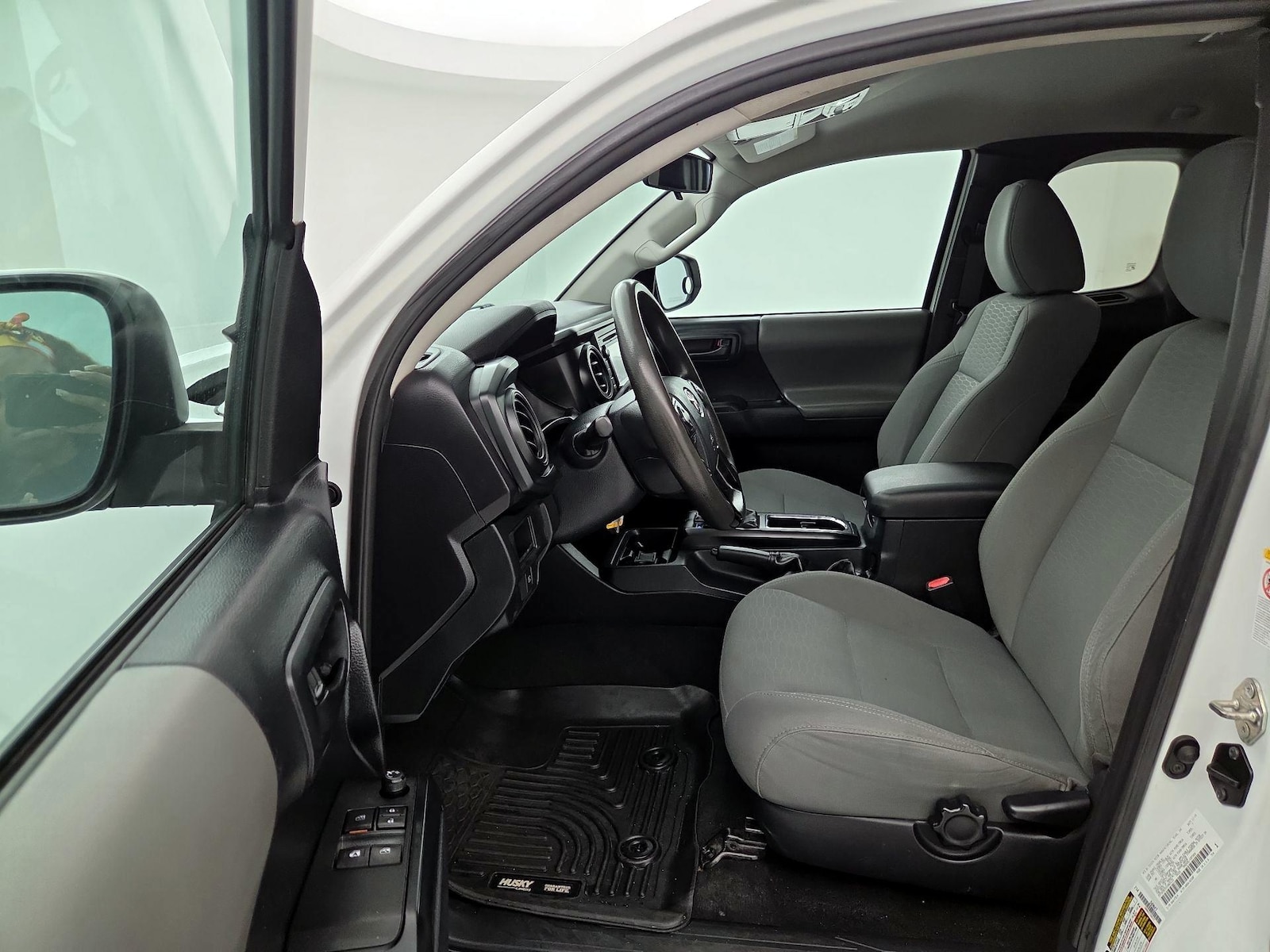 2019 Toyota Tacoma SR - Photo 12