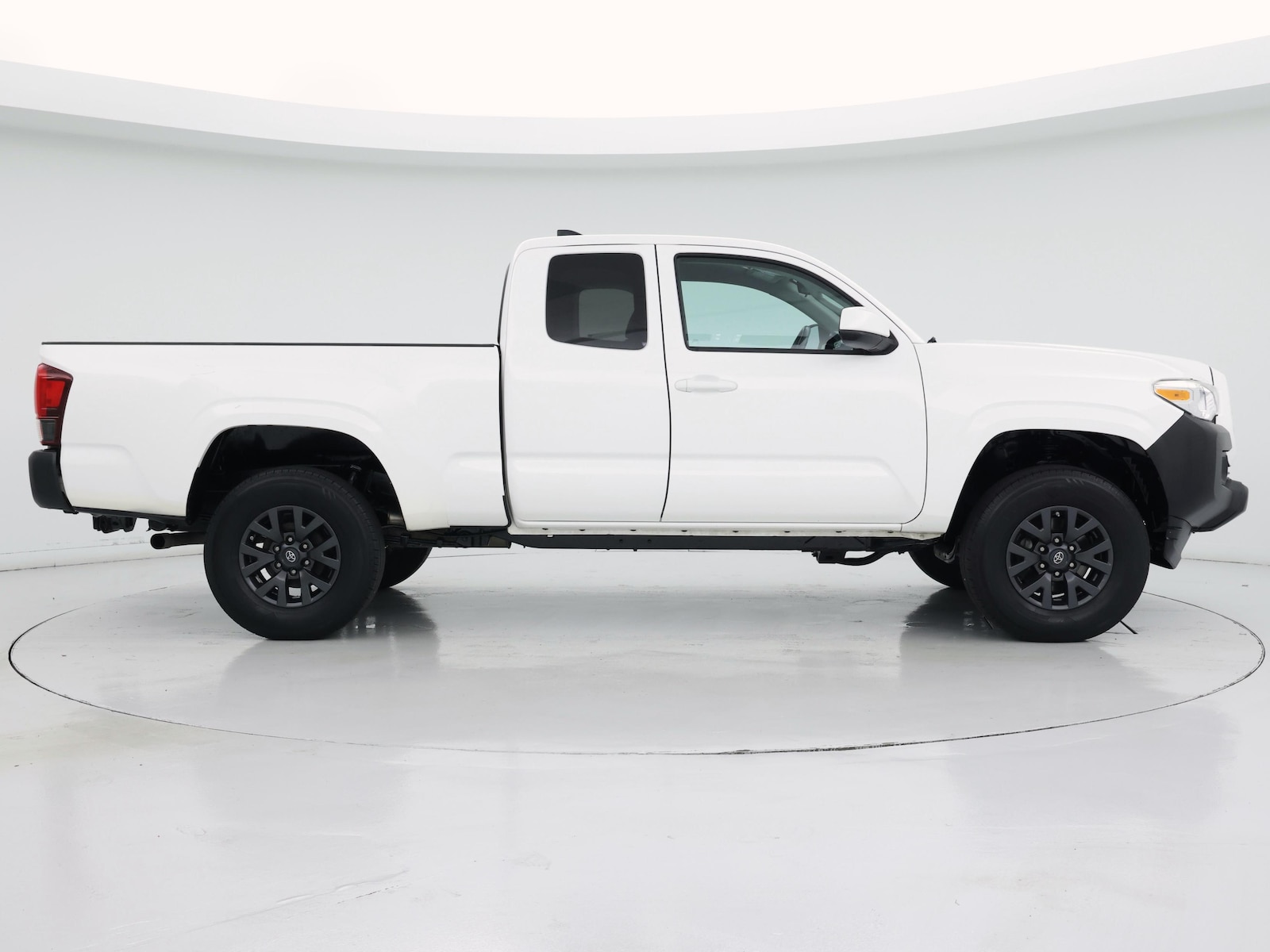 2019 Toyota Tacoma SR - Photo 8