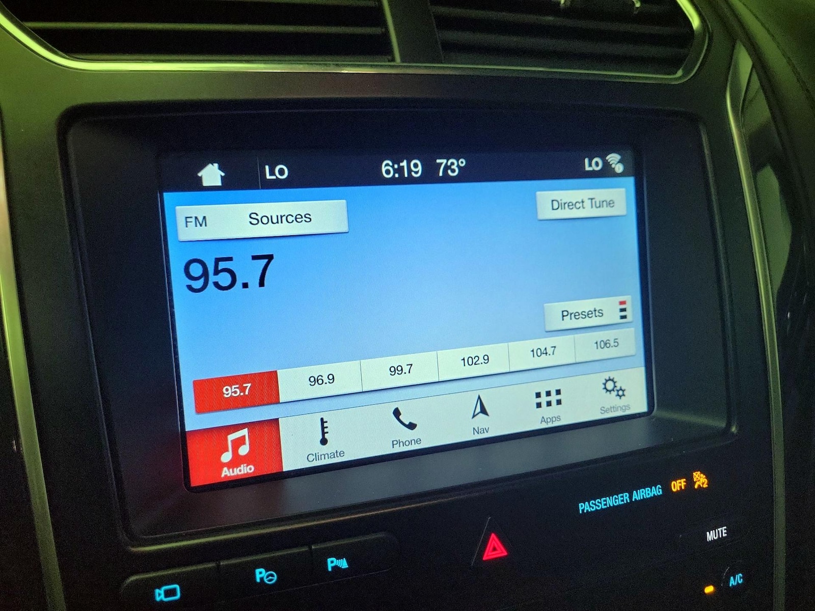 2019 Ford Explorer Platinum - Photo 17
