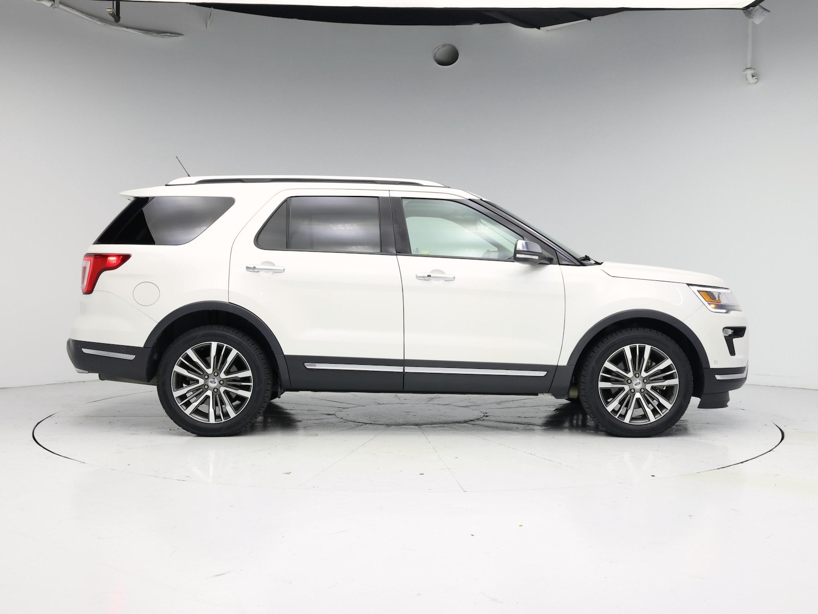 2019 Ford Explorer Platinum - Photo 8