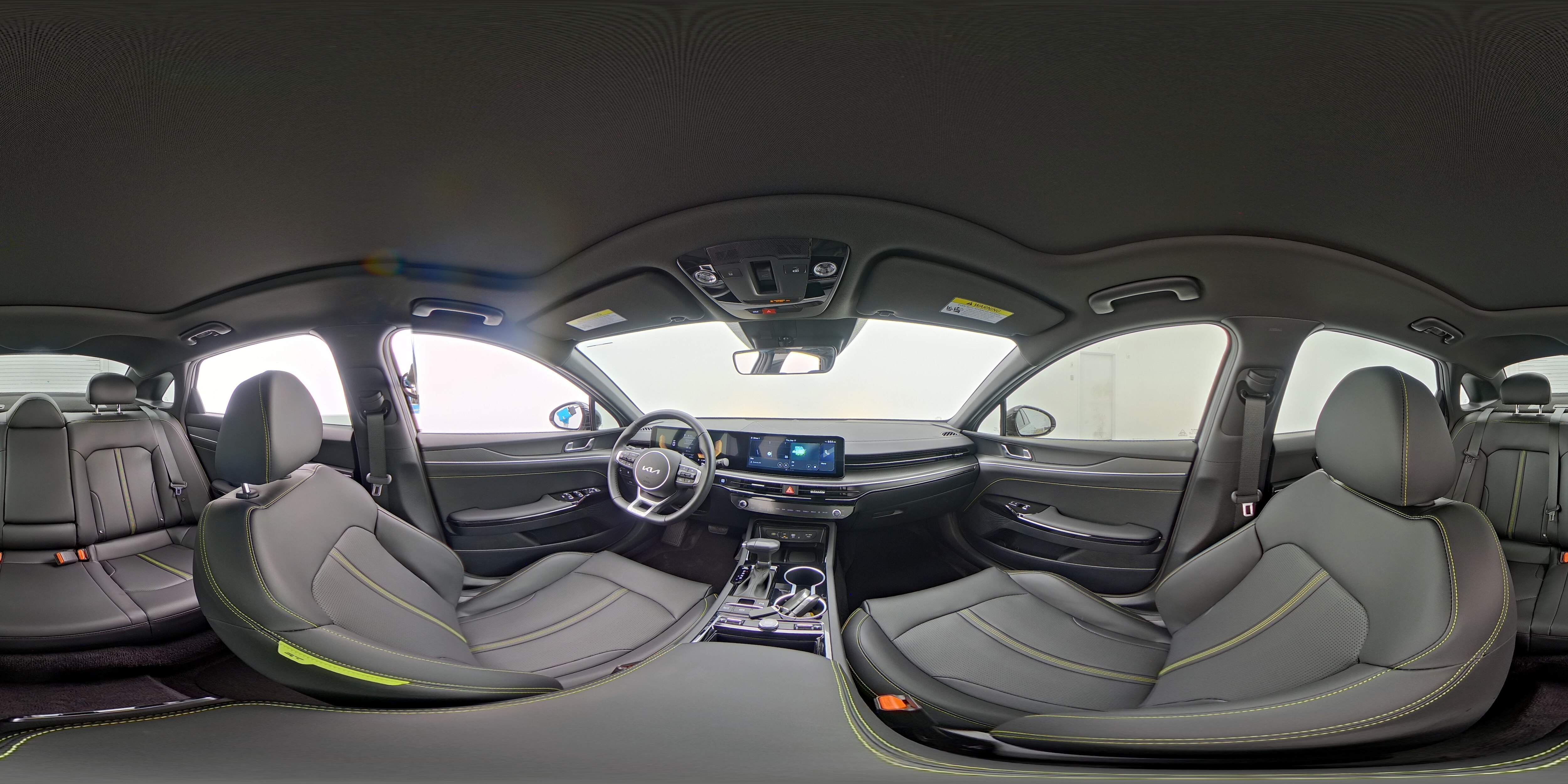 2026 Kia K5 GT - Photo 25
