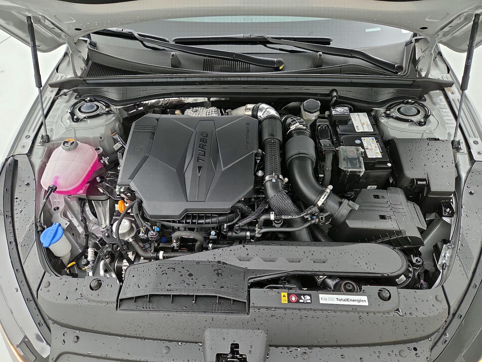 2026 Kia K5 GT - Photo 23