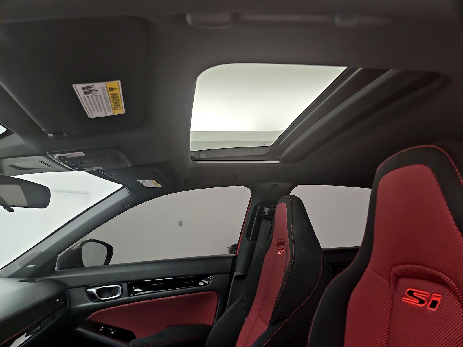Sunroof(s) & Overhead Airbags