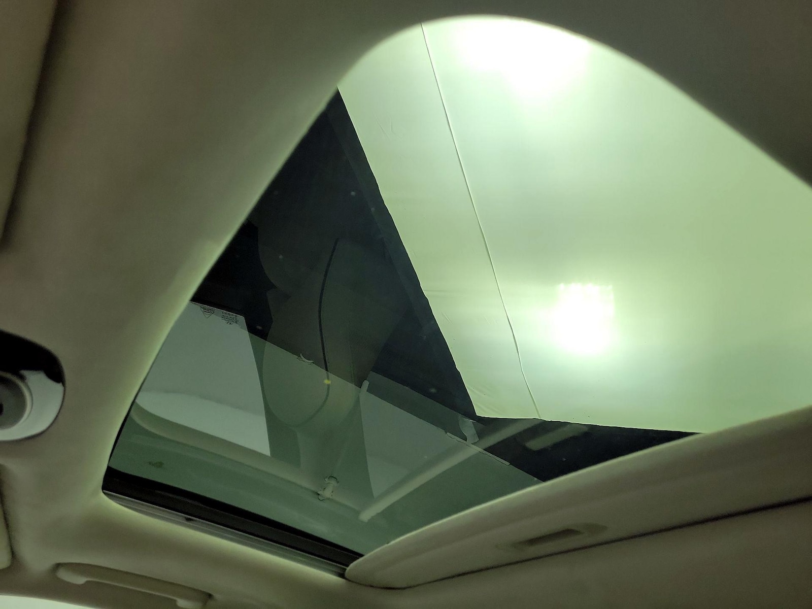 Sunroof(s) & Skylight(s)
