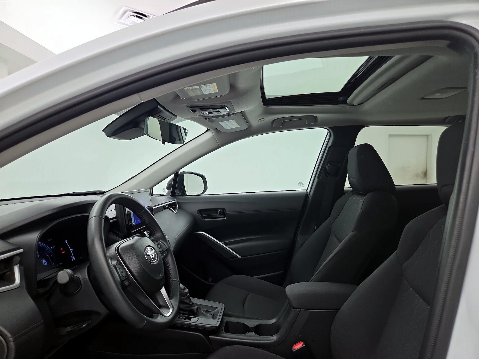 Sunroof(s) & Overhead Airbags