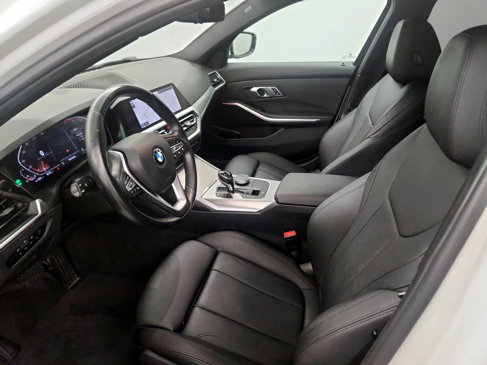 Power Seat(s) & Side Airbags