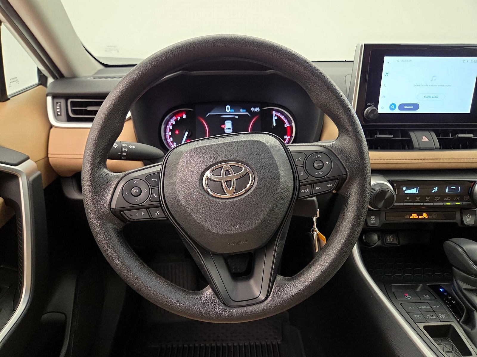 2025 Toyota RAV4 LE - Photo 9
