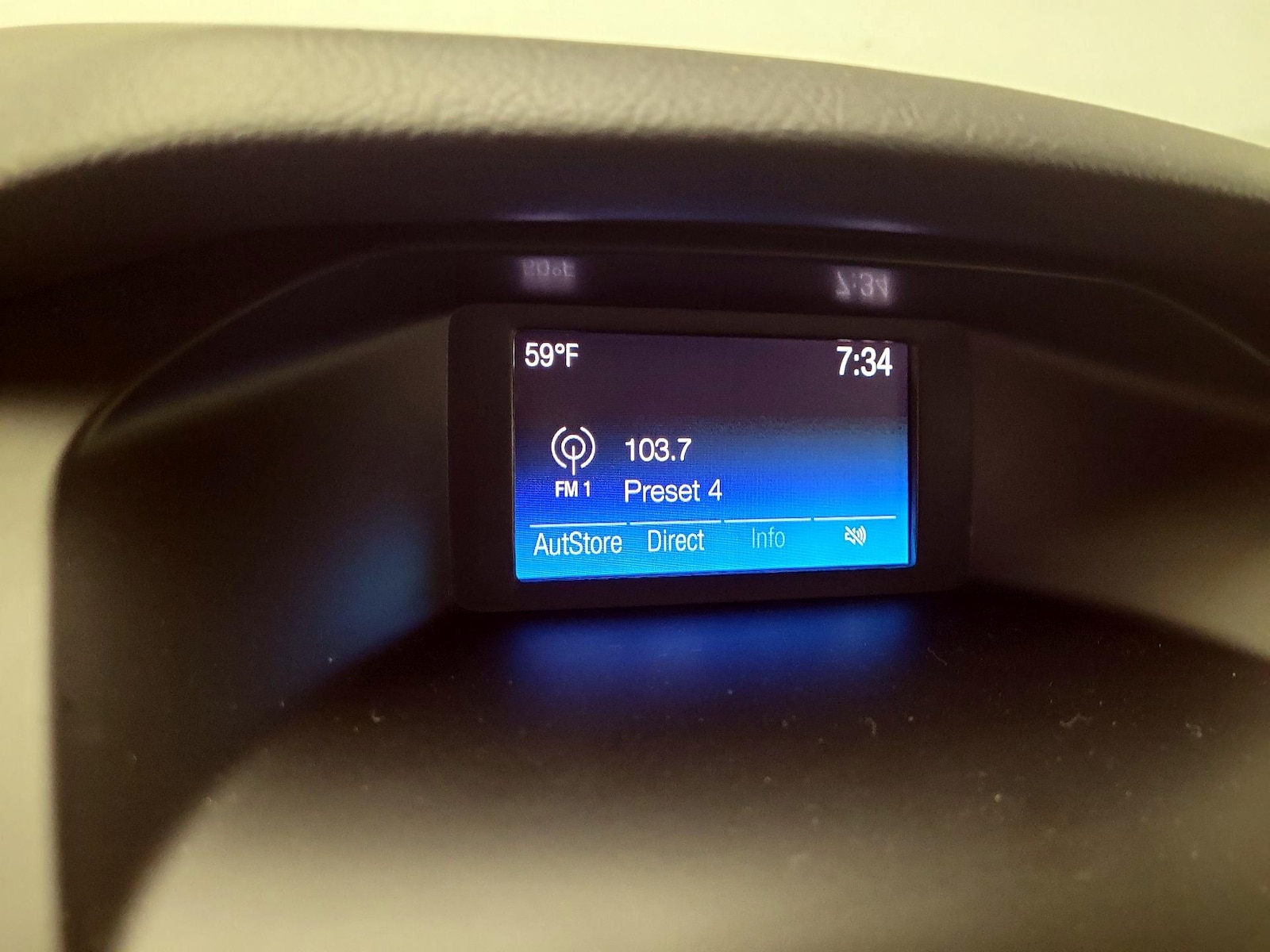 2018 Ford Focus SE - Photo 16