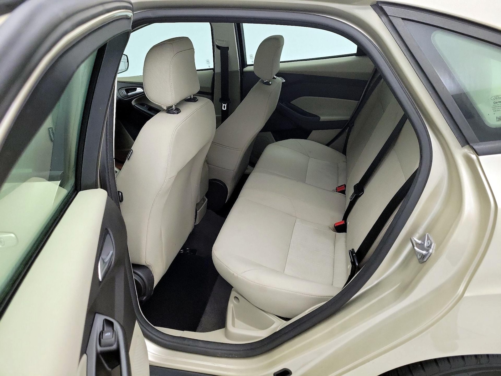 2018 Ford Focus SE - Photo 20