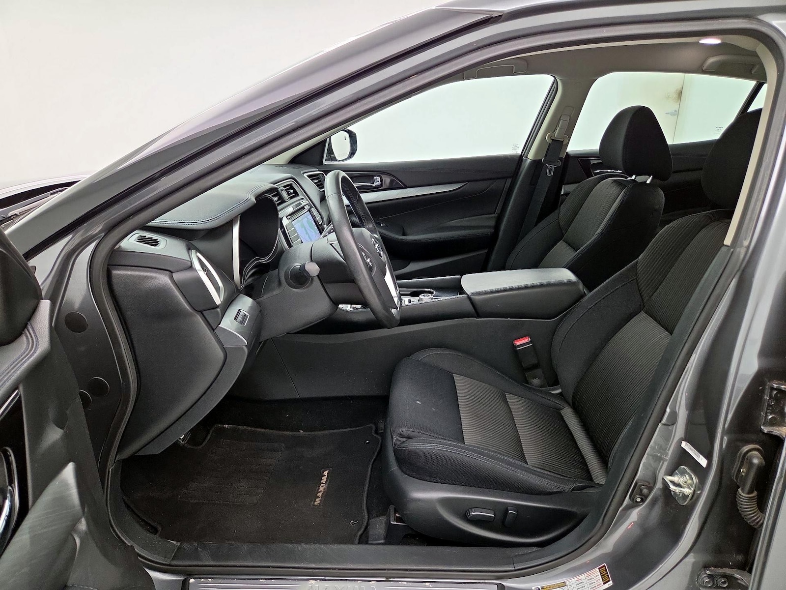 Power Seat(s) & Side Airbags