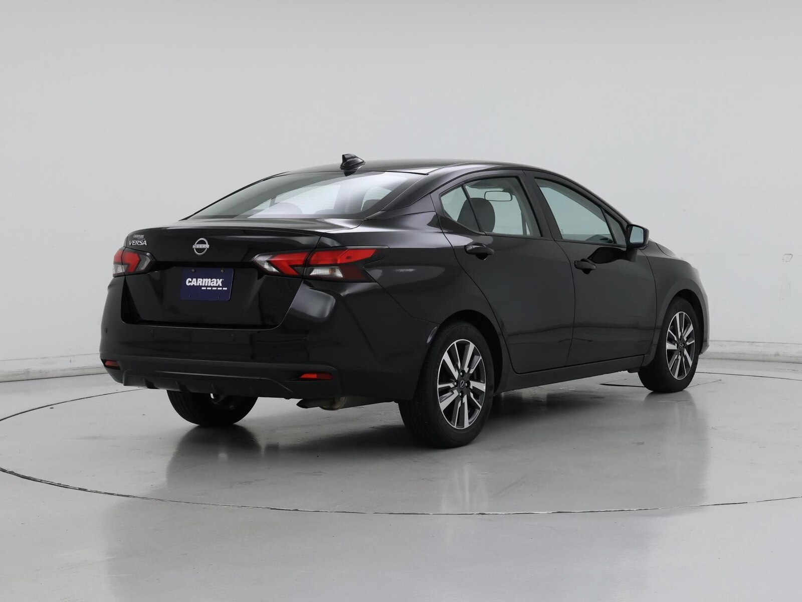 2025 Nissan Versa Sedan SV - Photo 9