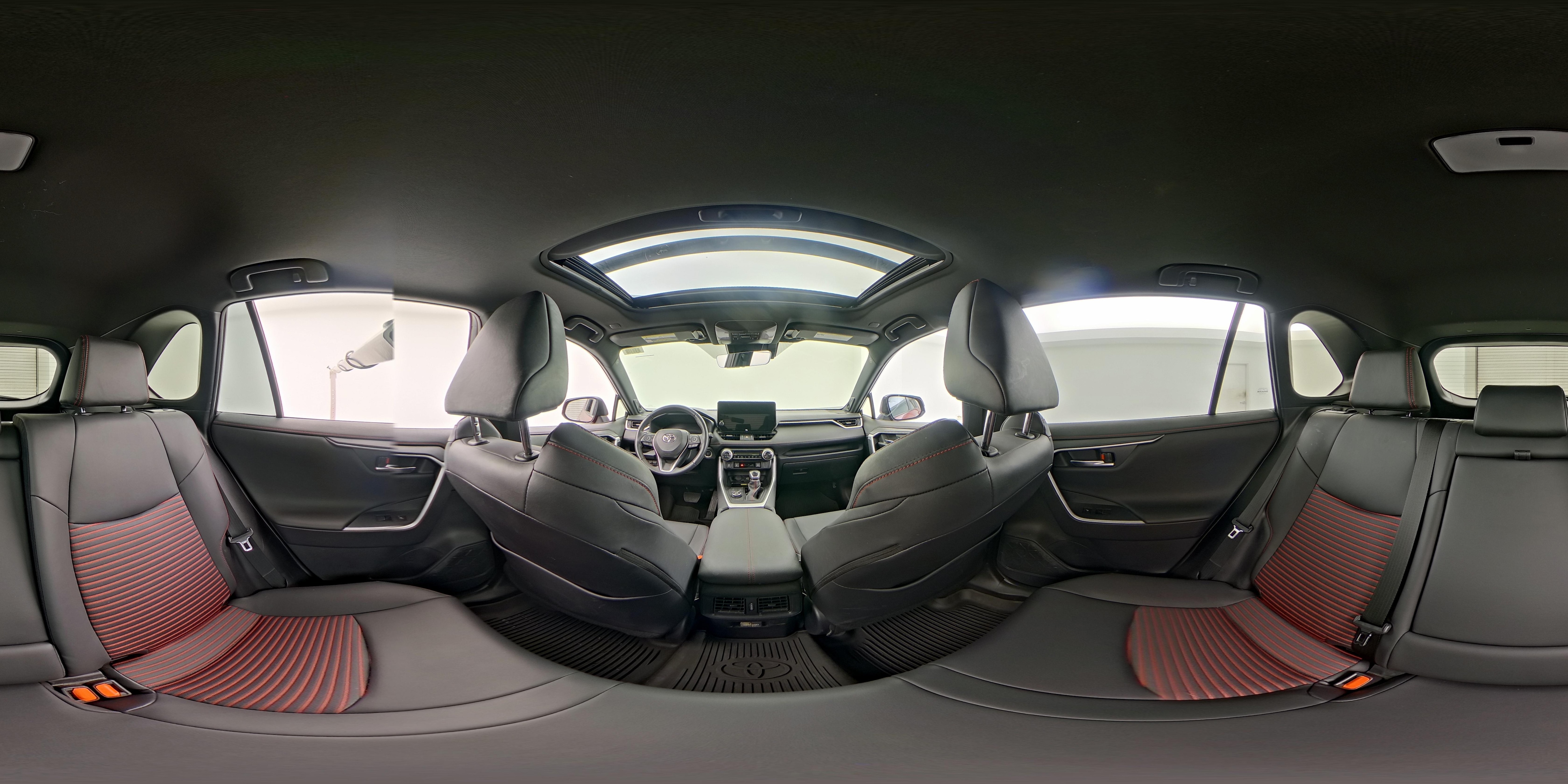 2024 Toyota RAV4 XSE - Photo 26