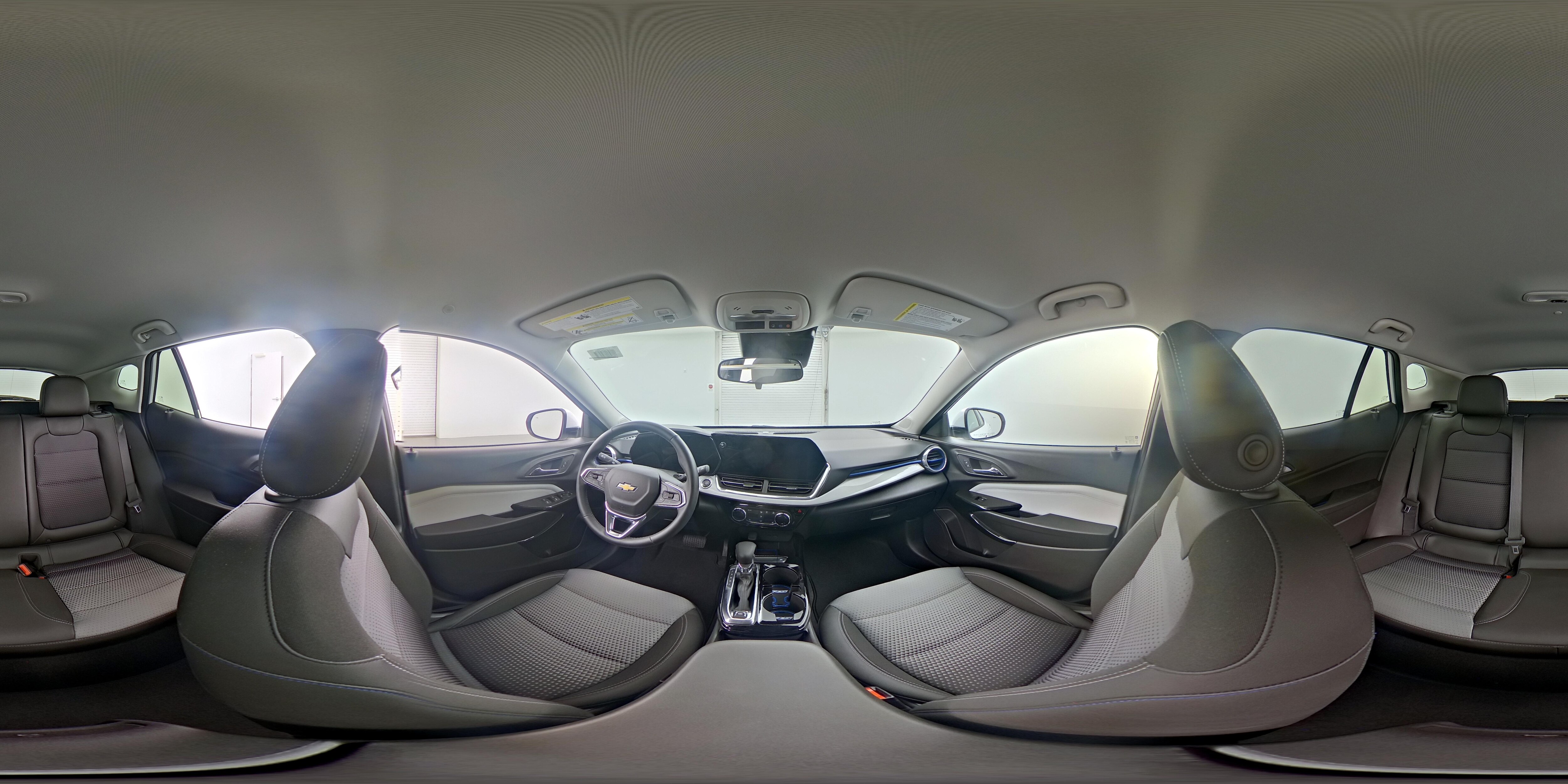 2025 Chevrolet Trax LT - Photo 24