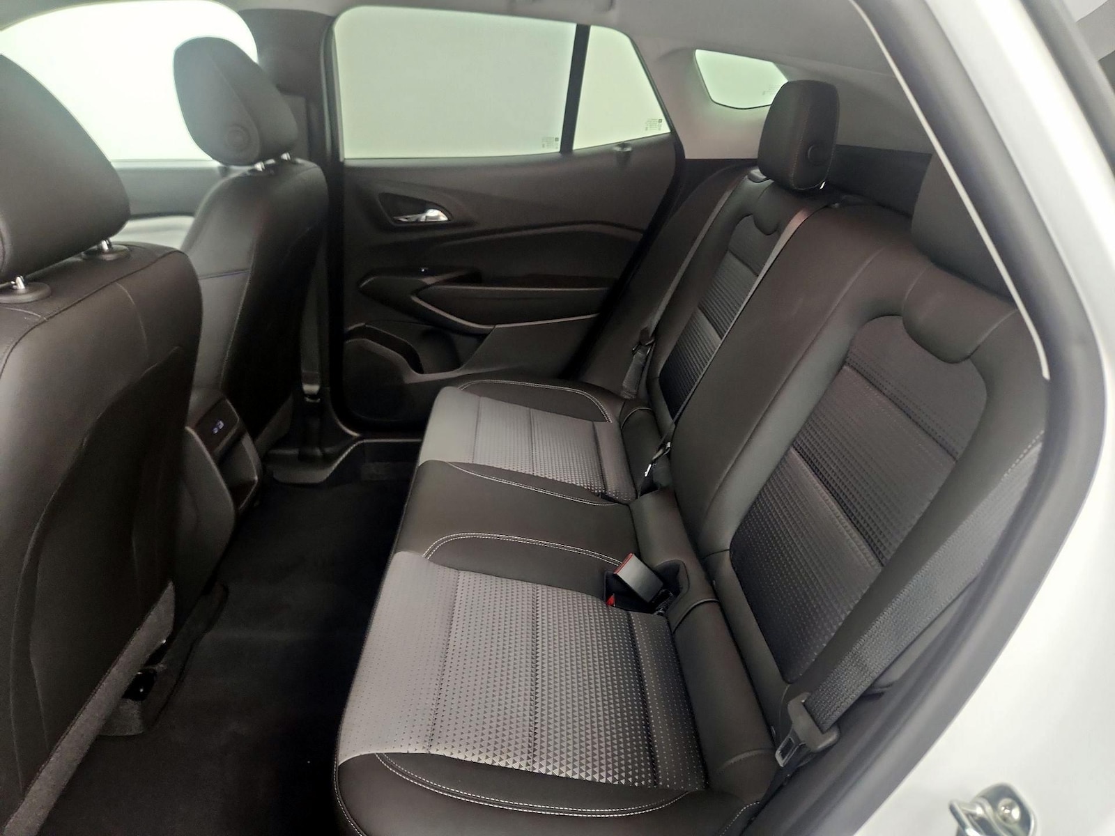 2025 Chevrolet Trax LT - Photo 20