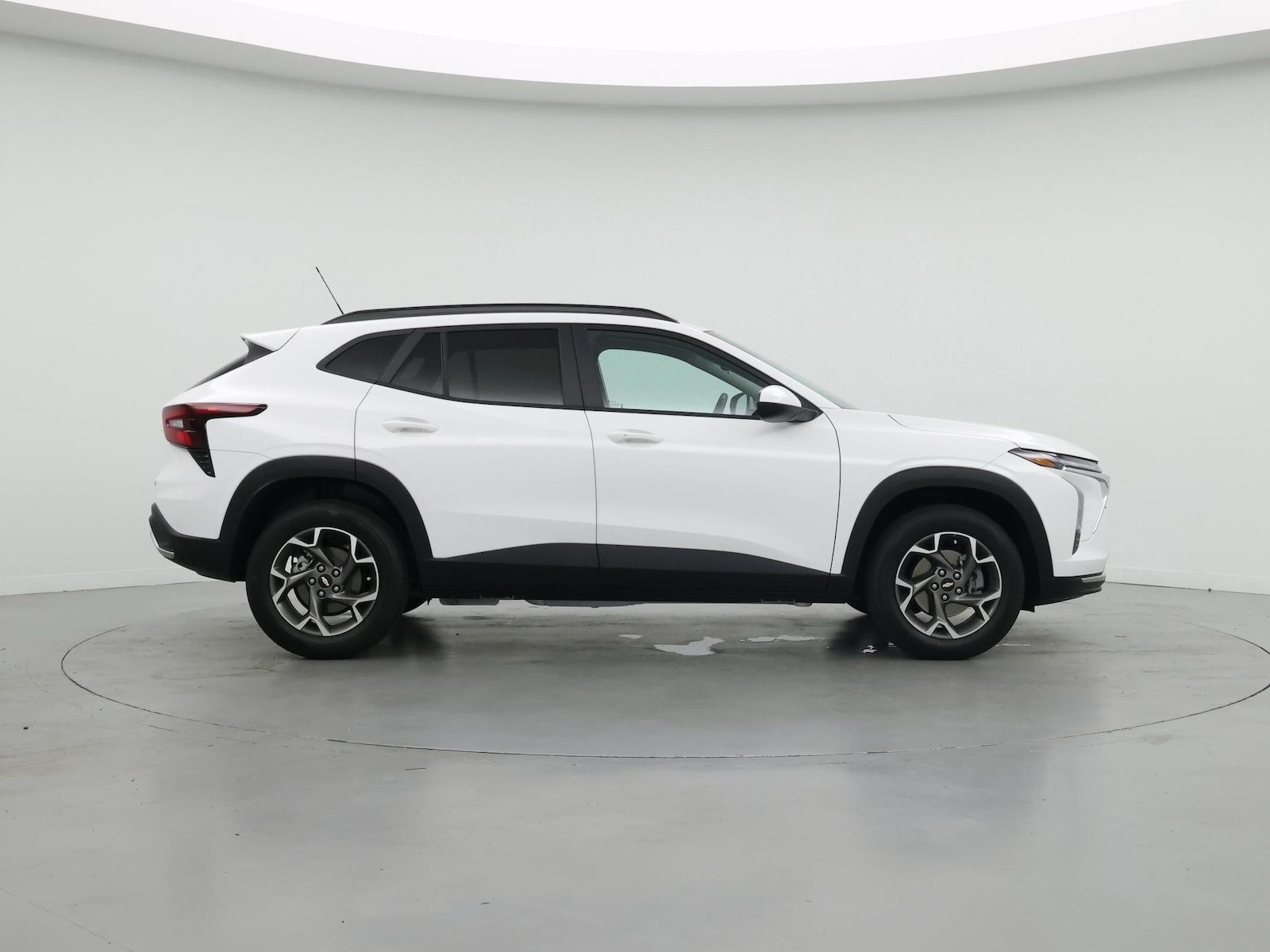 2025 Chevrolet Trax LT - Photo 8