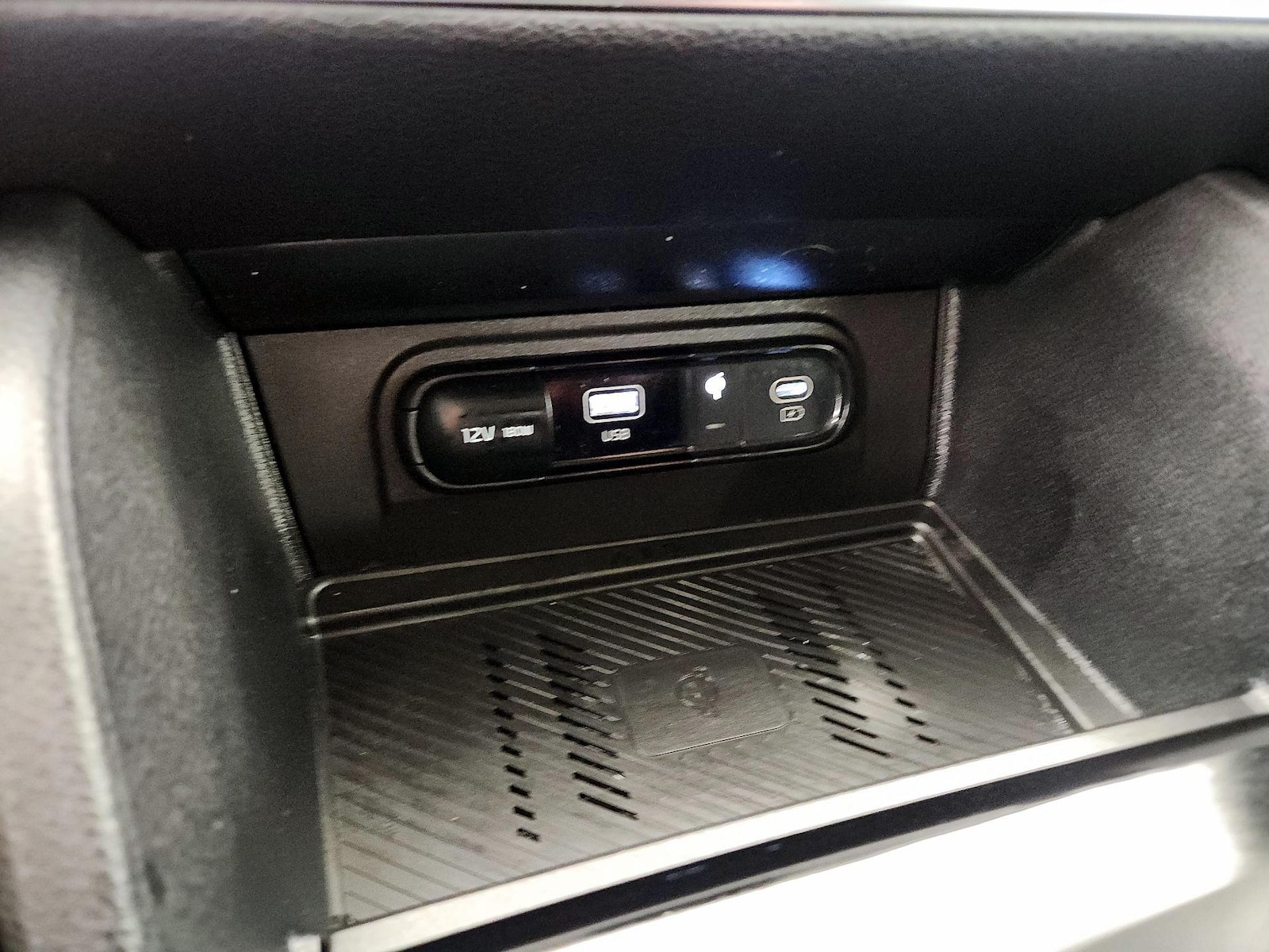 2025 Kia Sportage EX - Photo 20