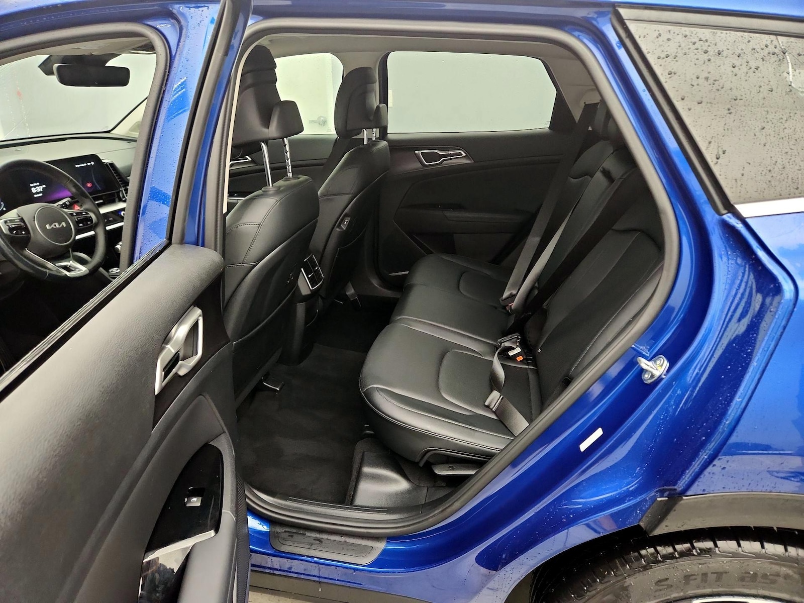 2025 Kia Sportage EX - Photo 21
