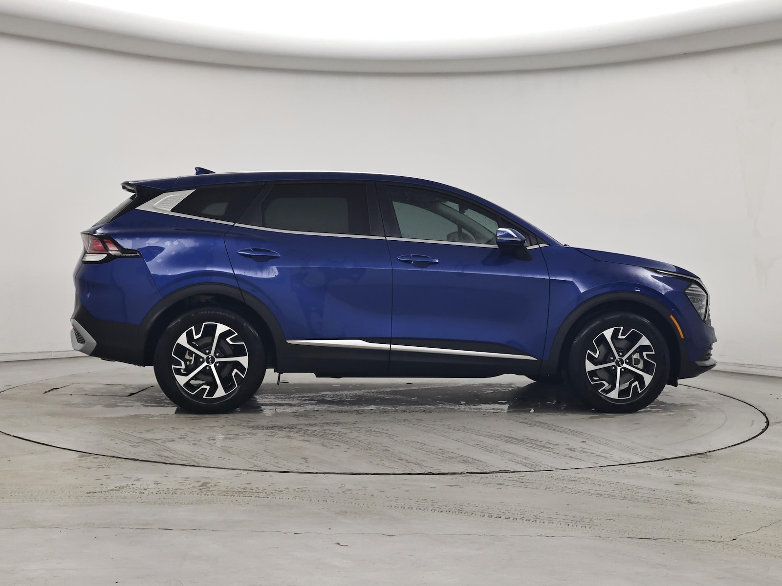 2025 Kia Sportage EX - Photo 8