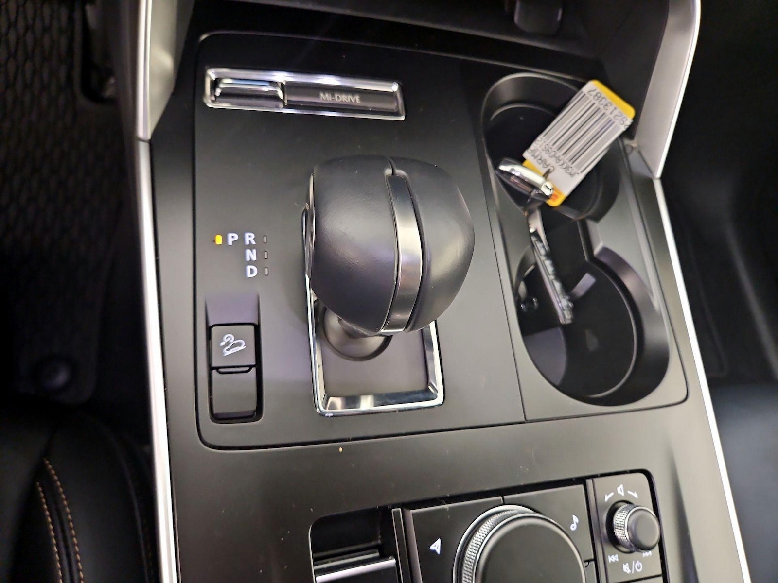 2025 Mazda CX-90 Select Package - Photo 19