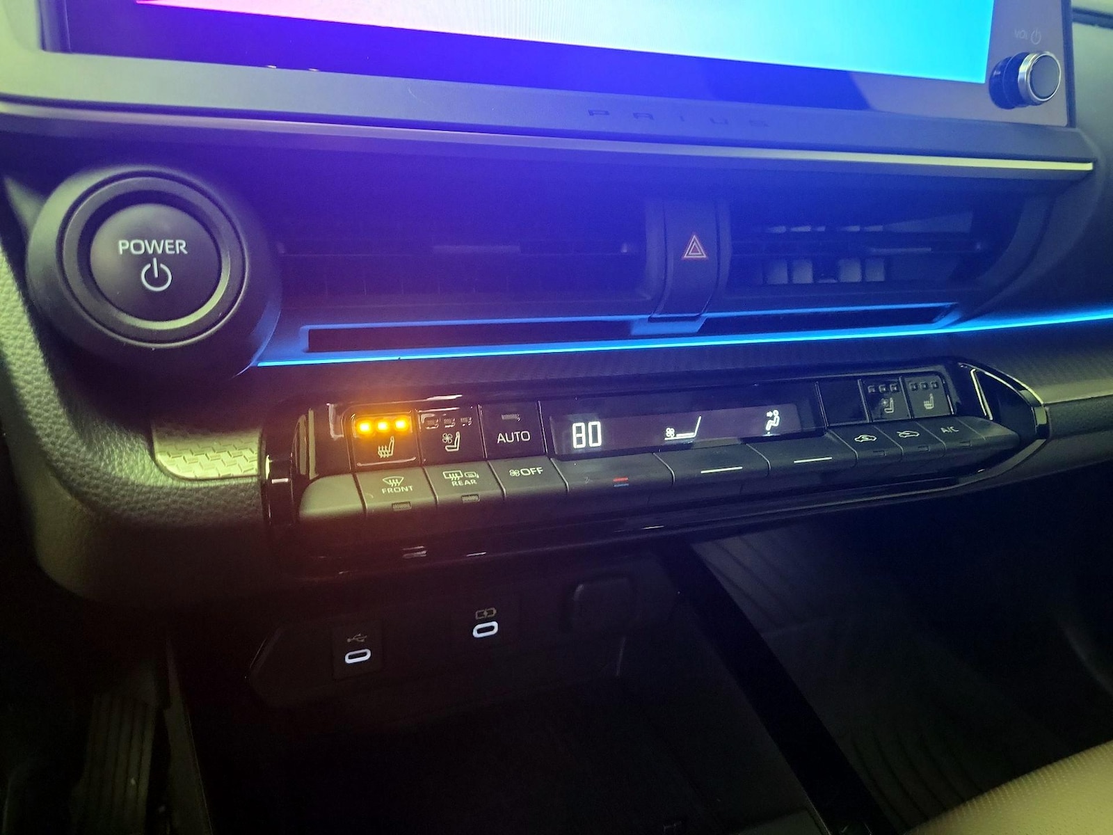 2026 Toyota Prius Limited - Photo 17