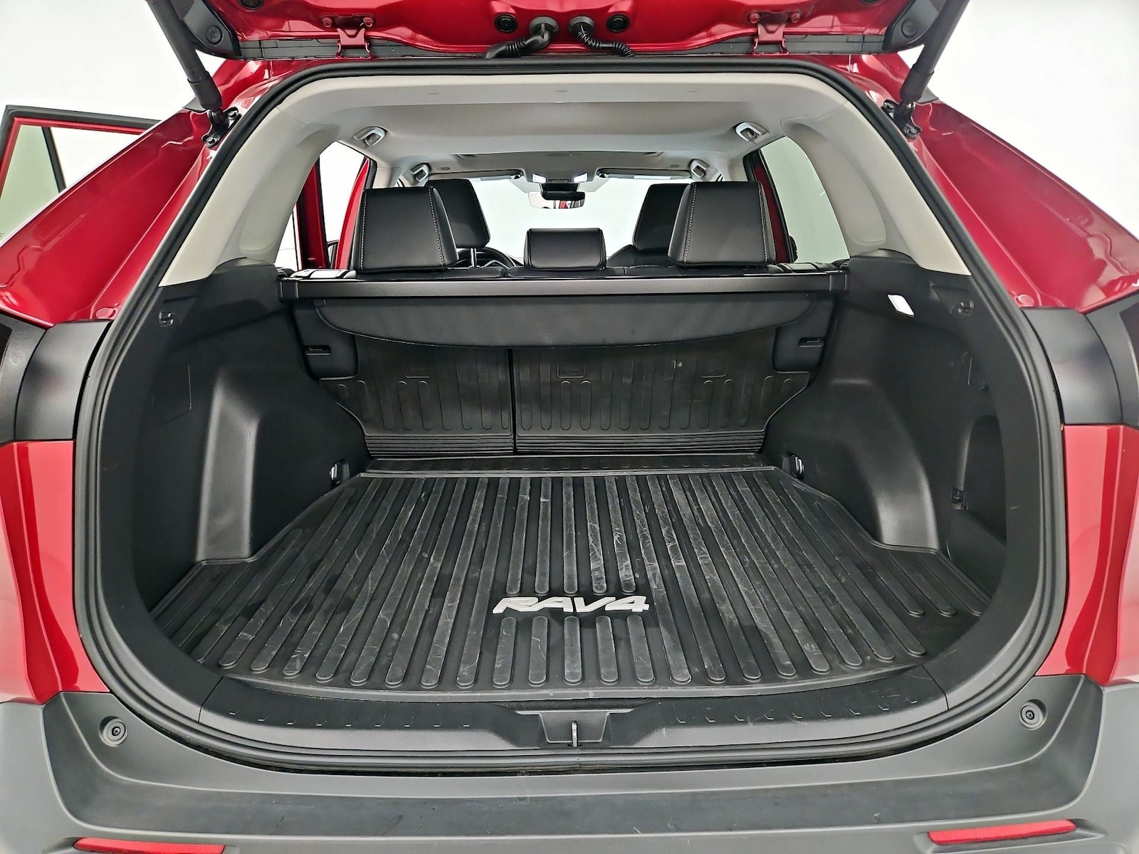 2025 Toyota RAV4 XLE Premium - Photo 22