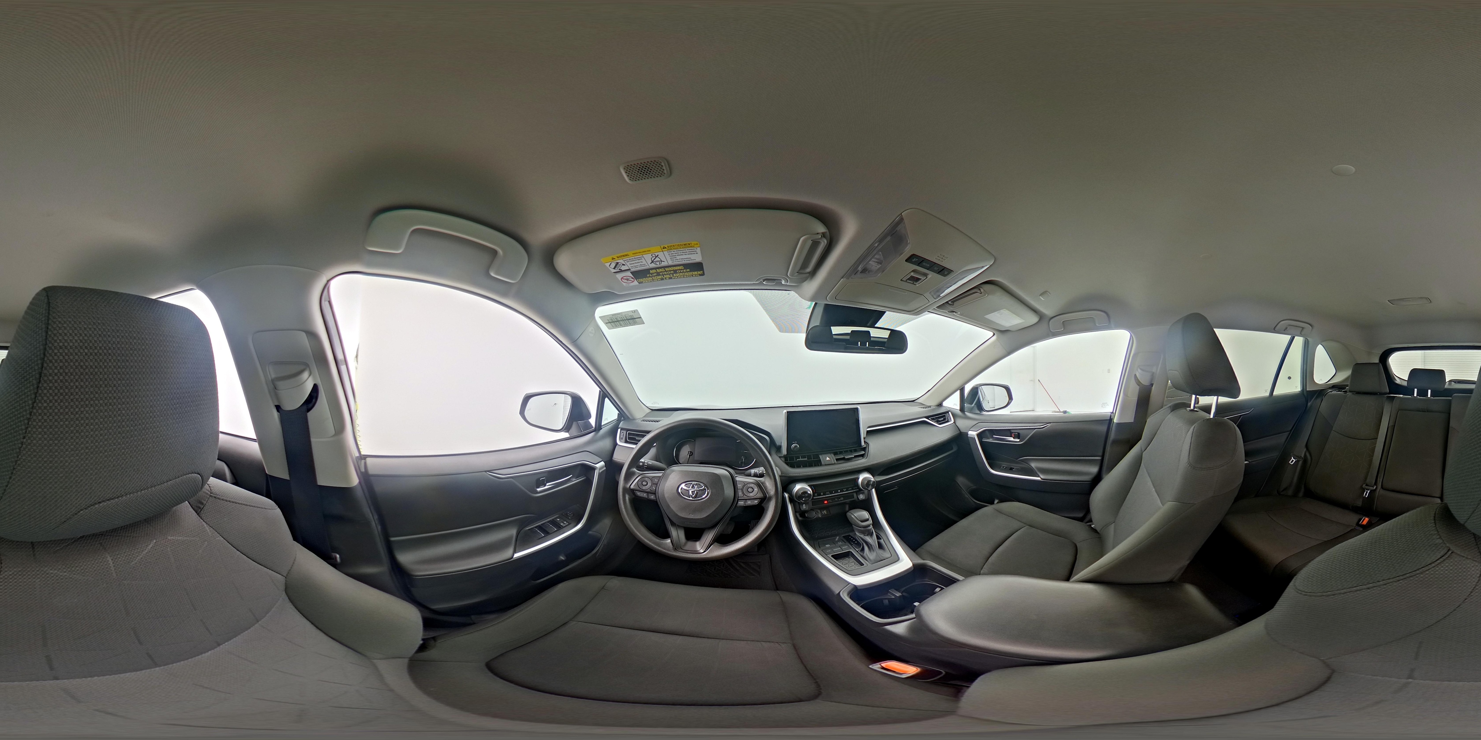 2025 Toyota RAV4 XLE - Photo 27
