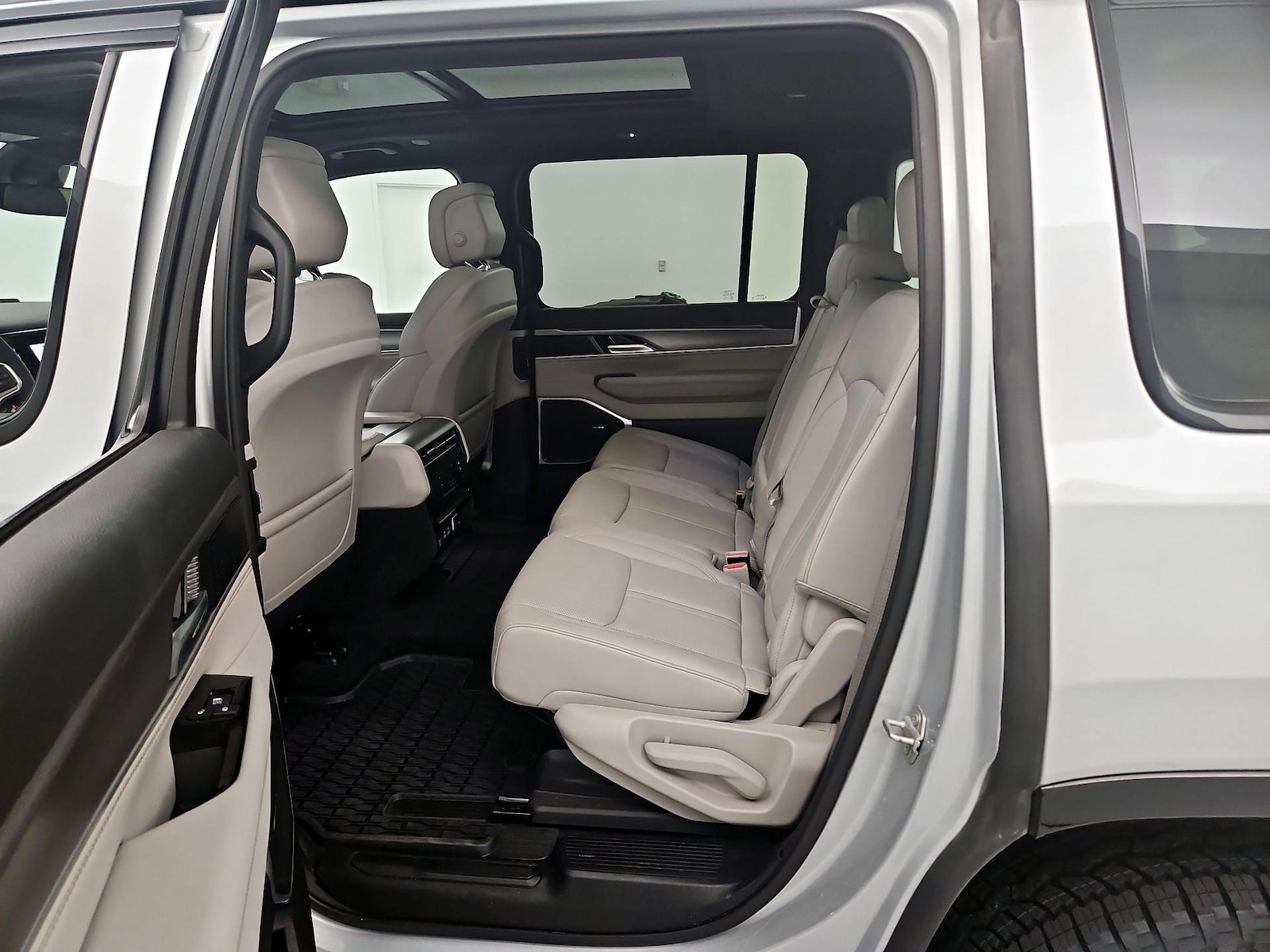 Rear Air Conditioning