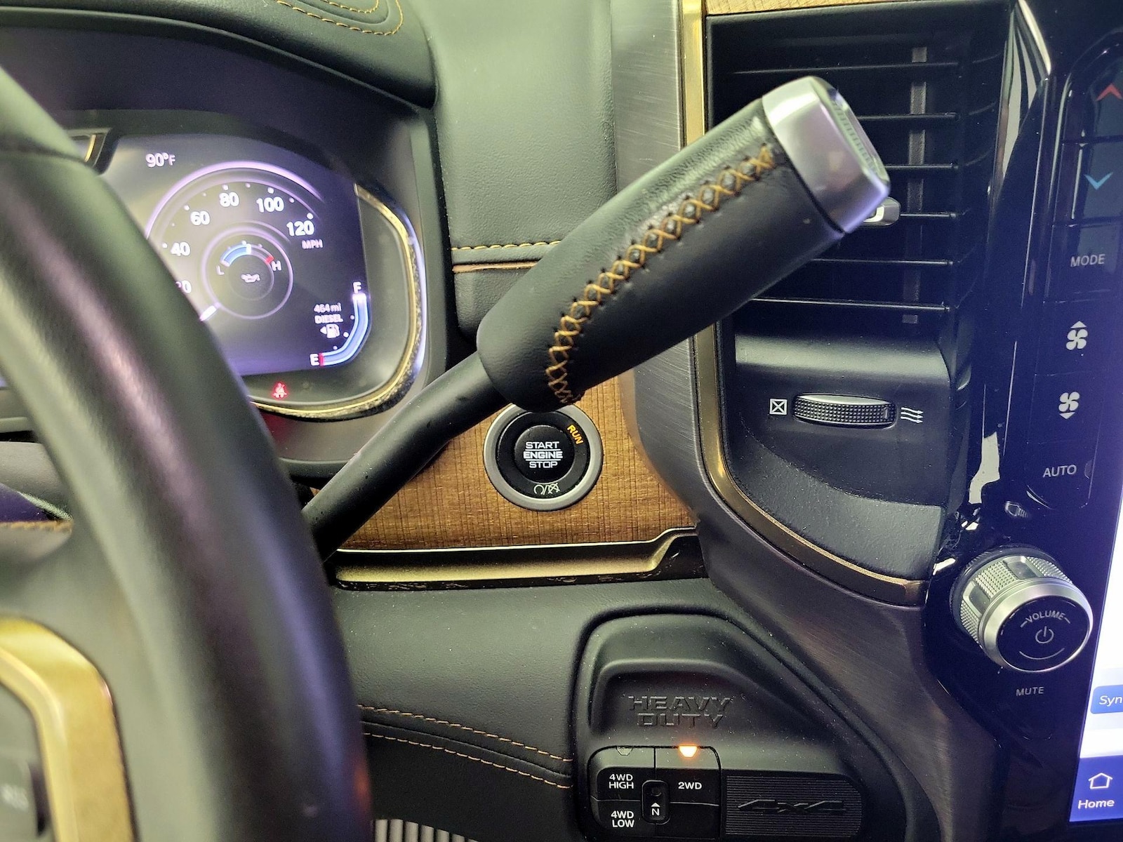 2024 RAM Ram 2500 Pickup Laramie Longhorn - Photo 19