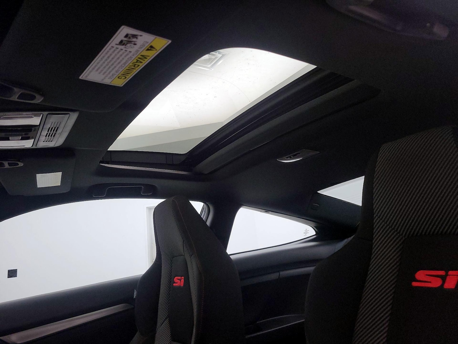 Sunroof(s) & Overhead Airbags