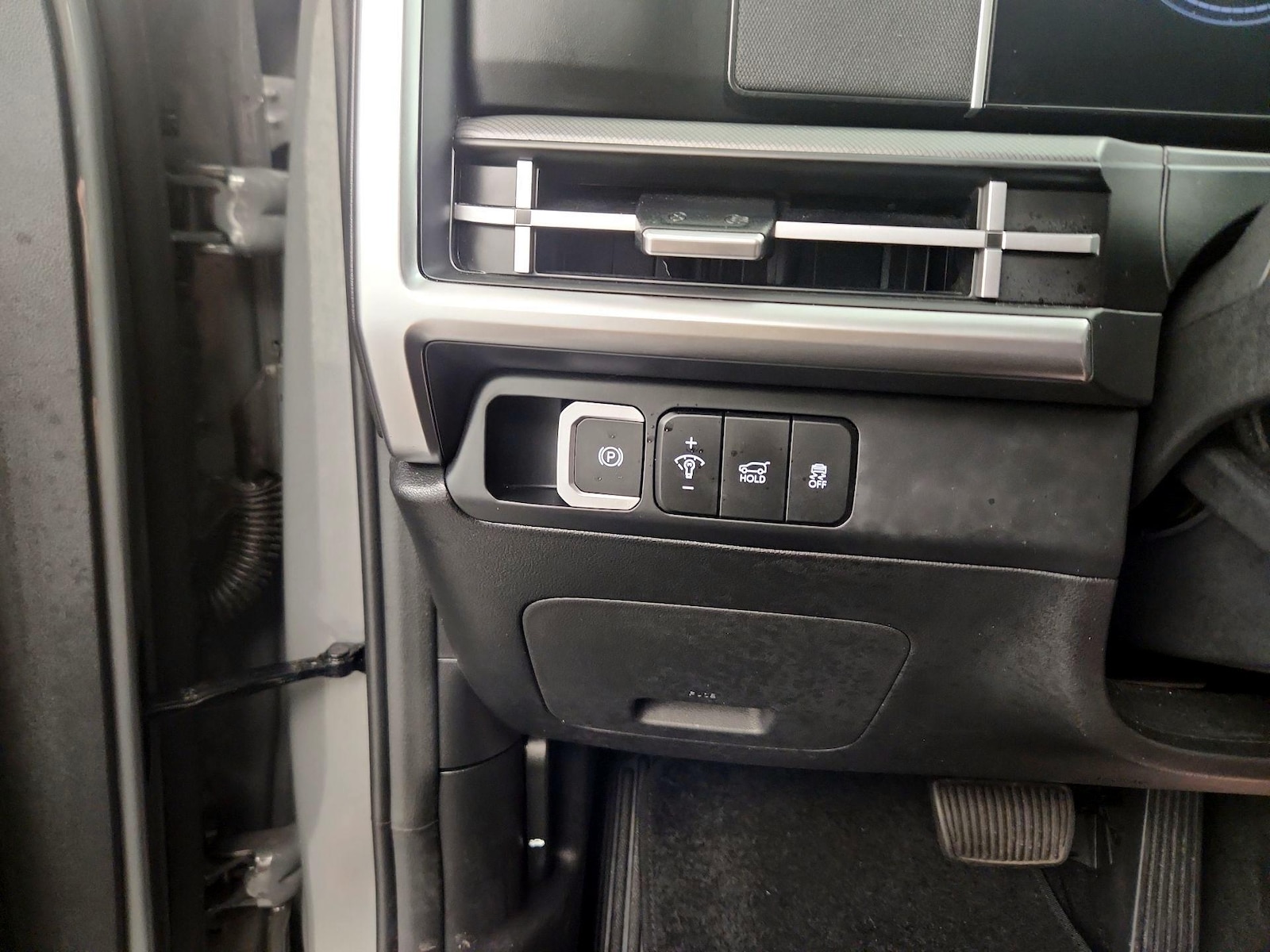 2025 Hyundai Santa Fe SEL - Photo 14