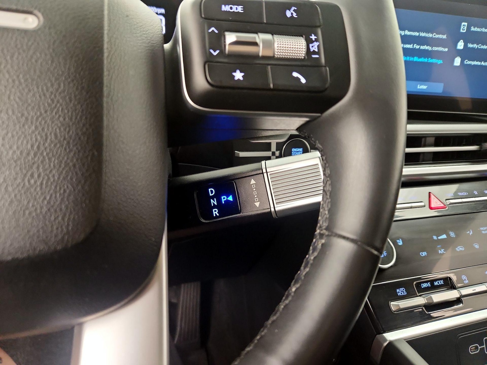 2025 Hyundai Santa Fe SEL - Photo 18