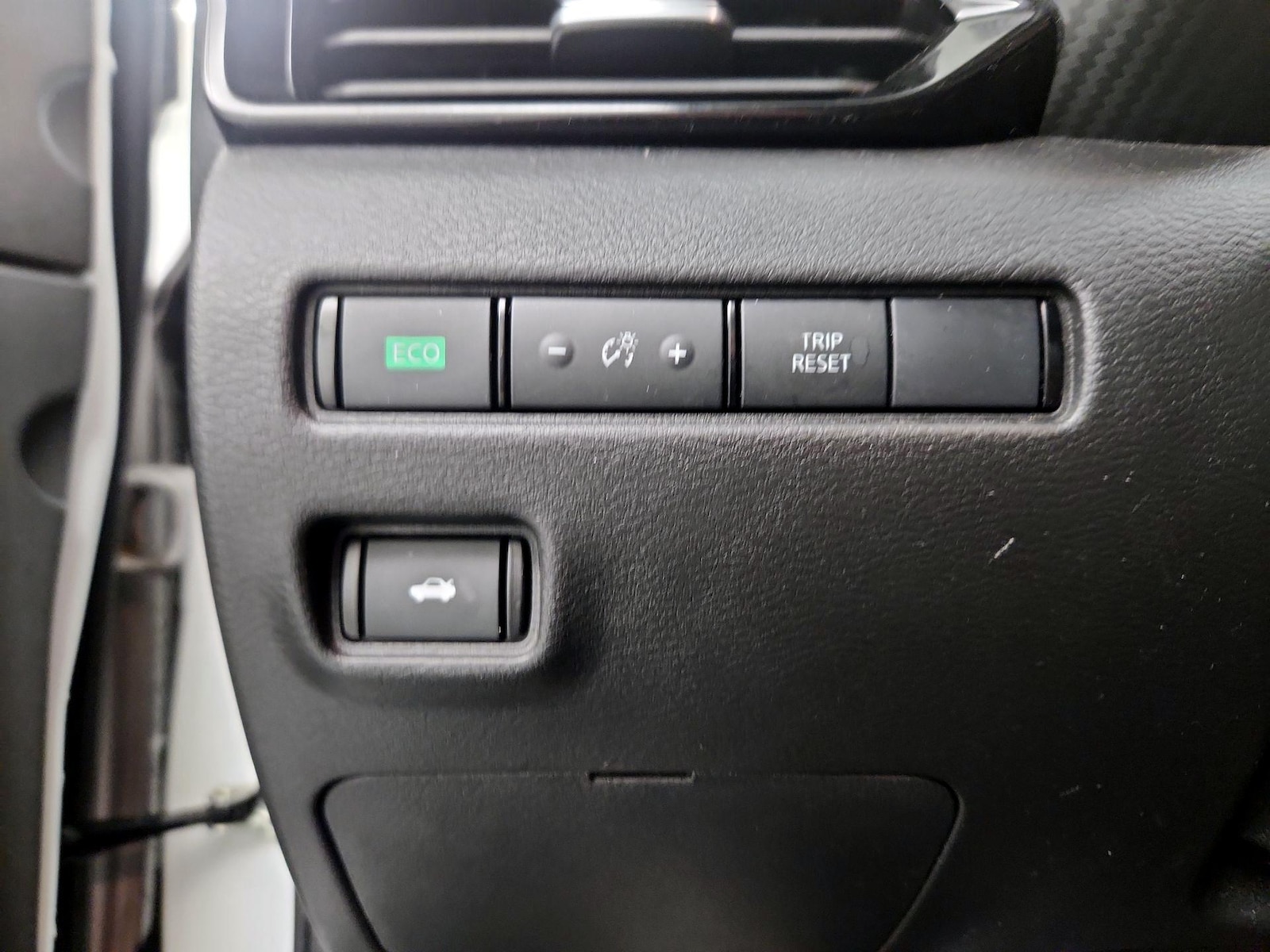 2024 Nissan Sentra SV - Photo 14
