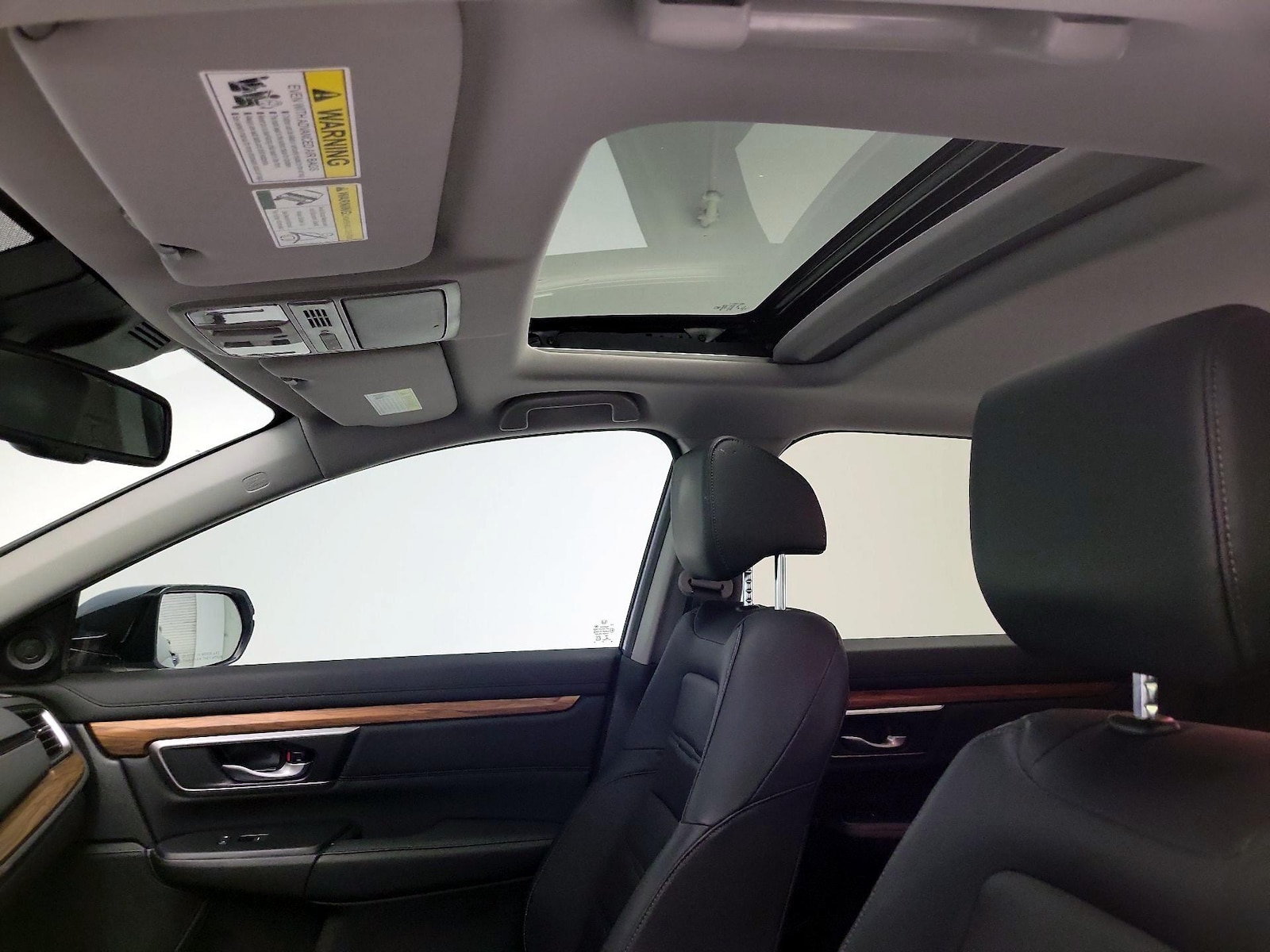 Sunroof(s) & Overhead Airbags