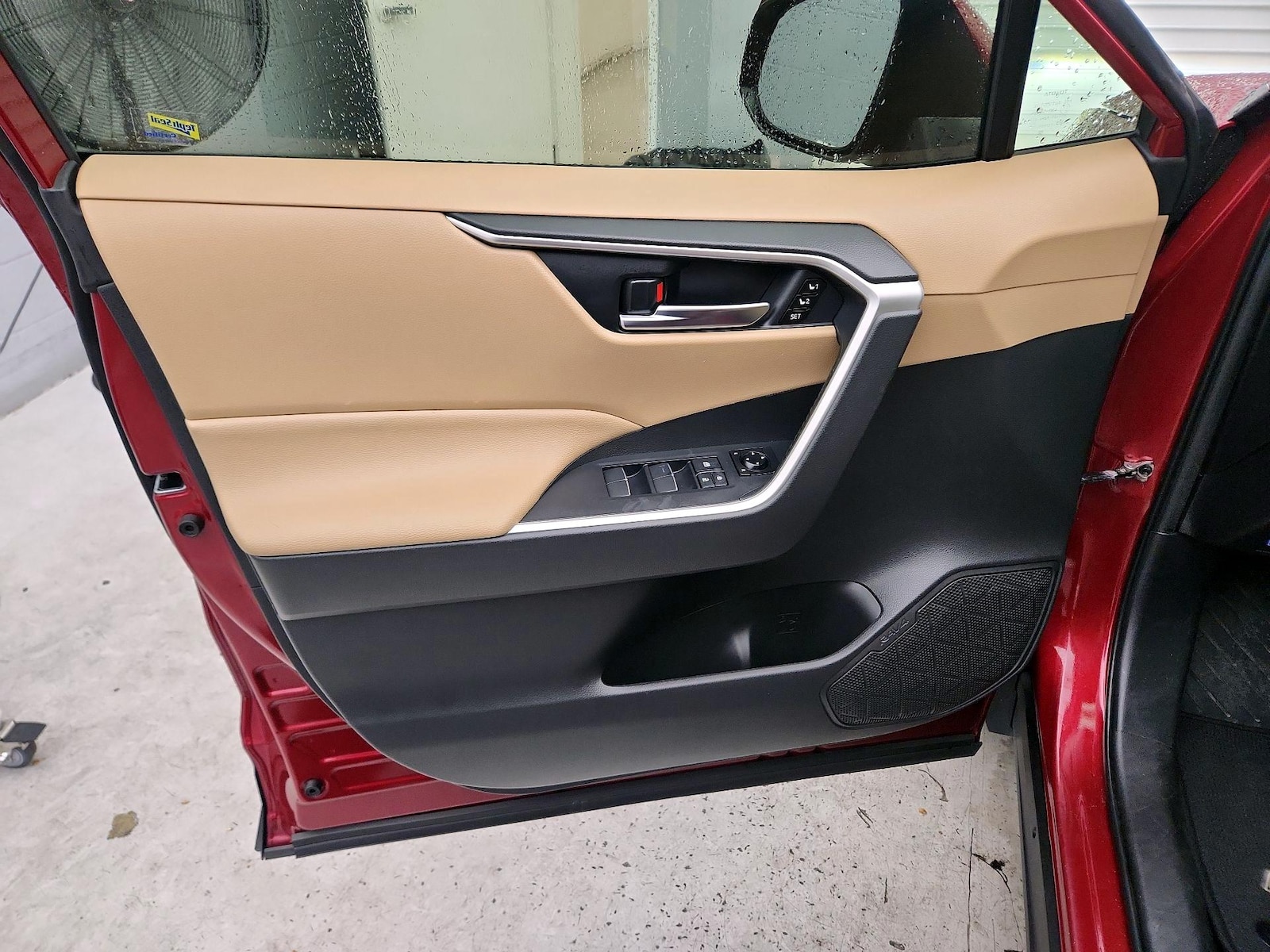 2021 Toyota RAV4 XLE Premium - Photo 13