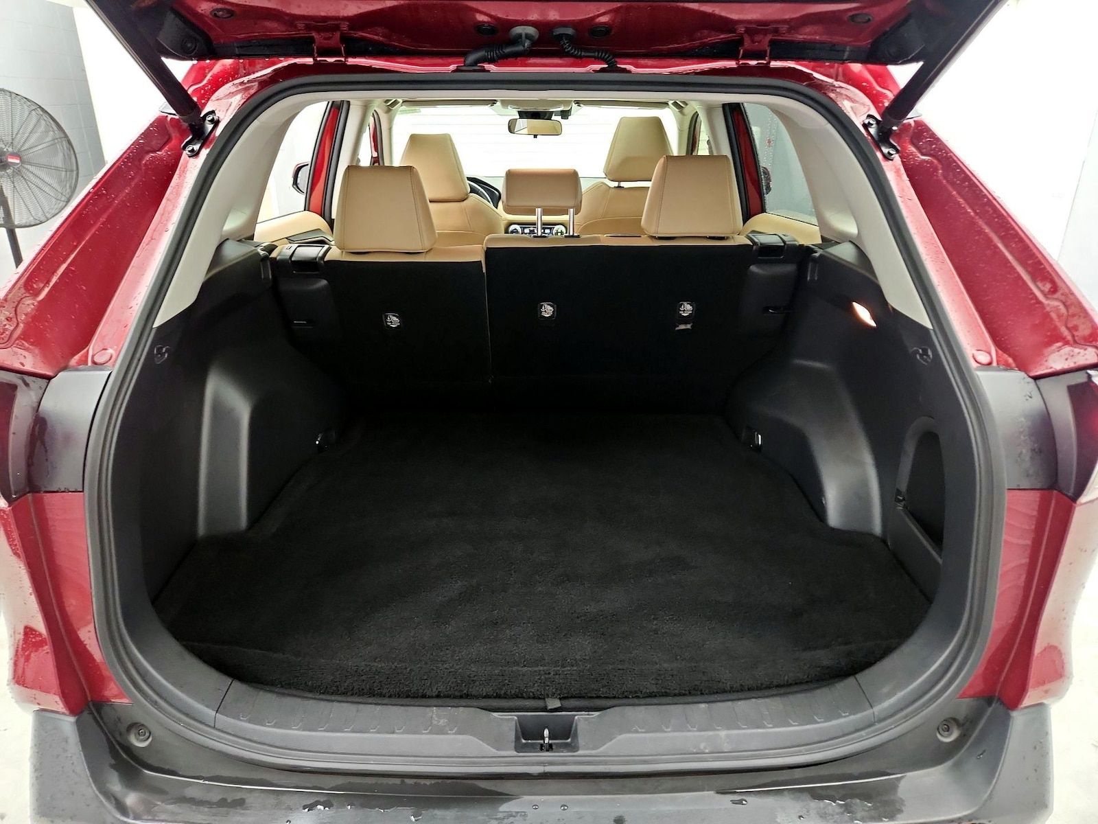 2021 Toyota RAV4 XLE Premium - Photo 22