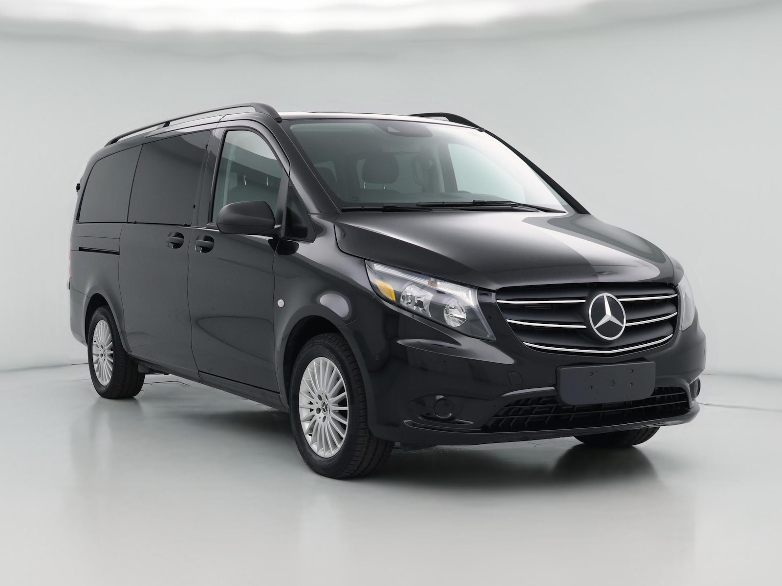 2023 Mercedes-Benz Metris Passenger Van