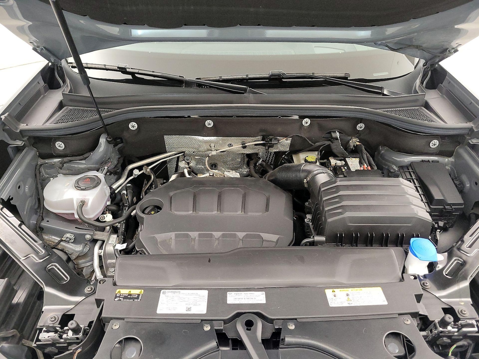 2025 Volkswagen Atlas SEL Premium R-Line - Photo 24