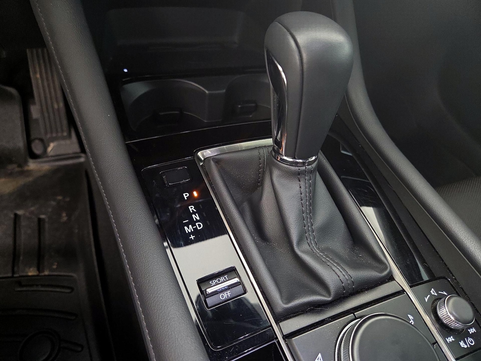 2025 Mazda Mazda3 Turbo Premium Plus - Photo 18