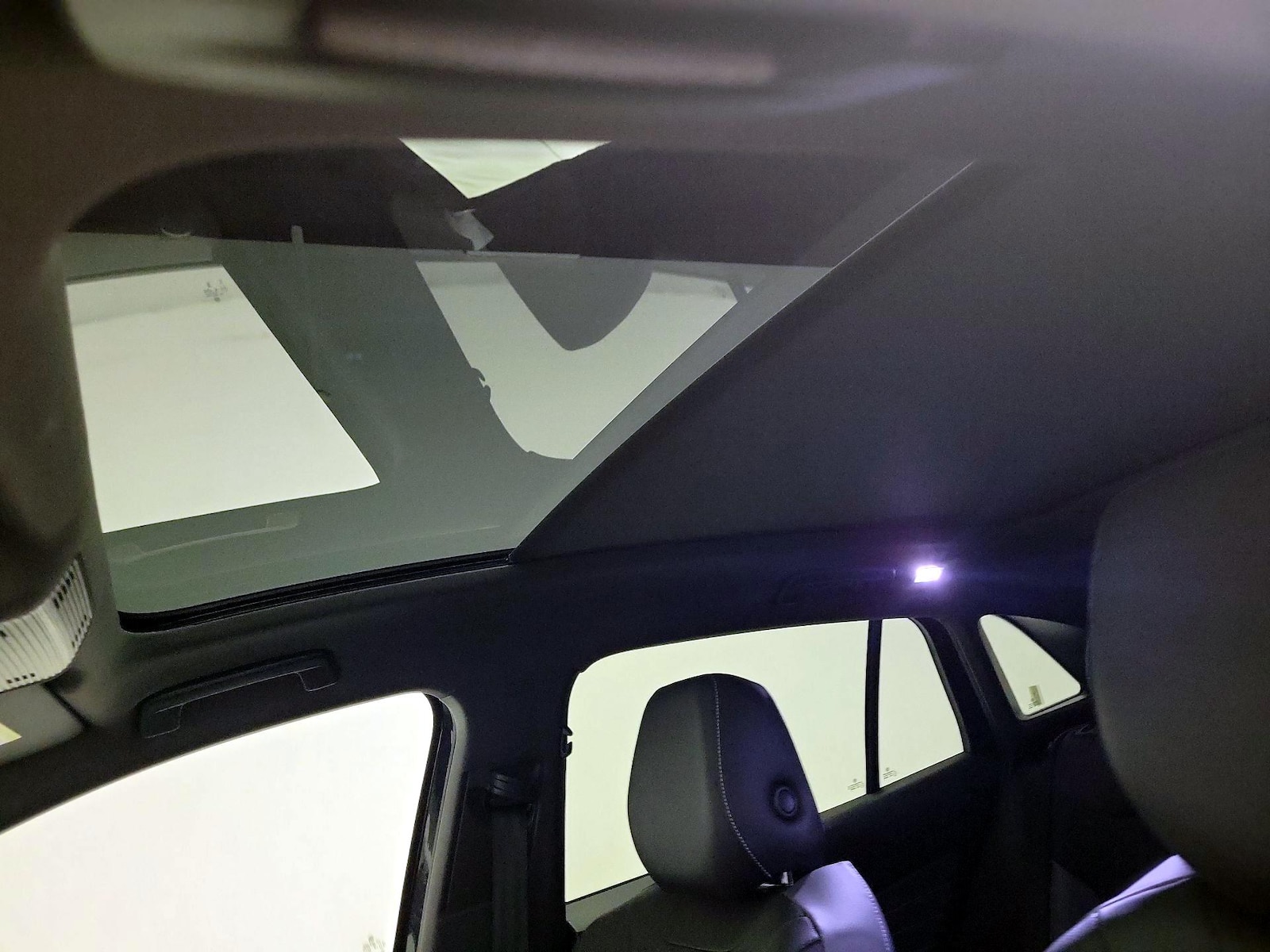 Skylight(s) & Overhead Airbags