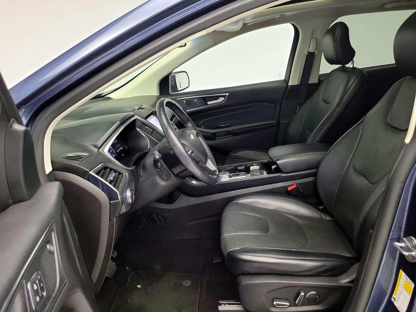 Power Seat(s) & Leather Seats