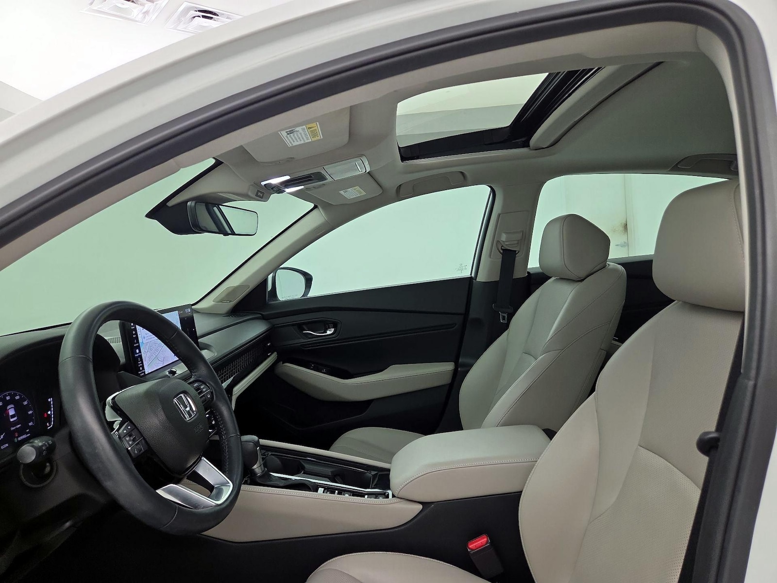 Sunroof(s) & Overhead Airbags