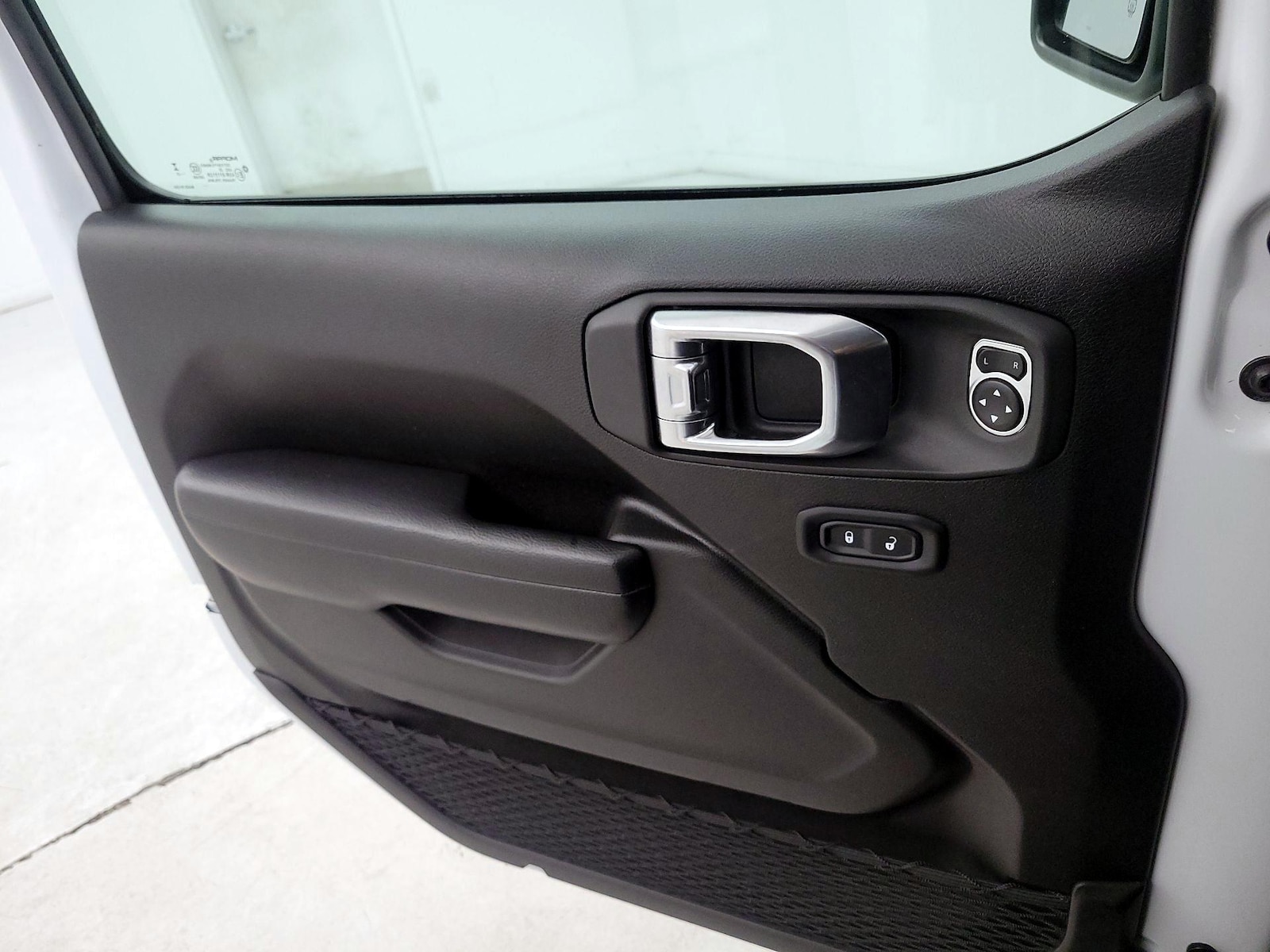 2025 Jeep Wrangler 4-Door Sport S - Photo 13