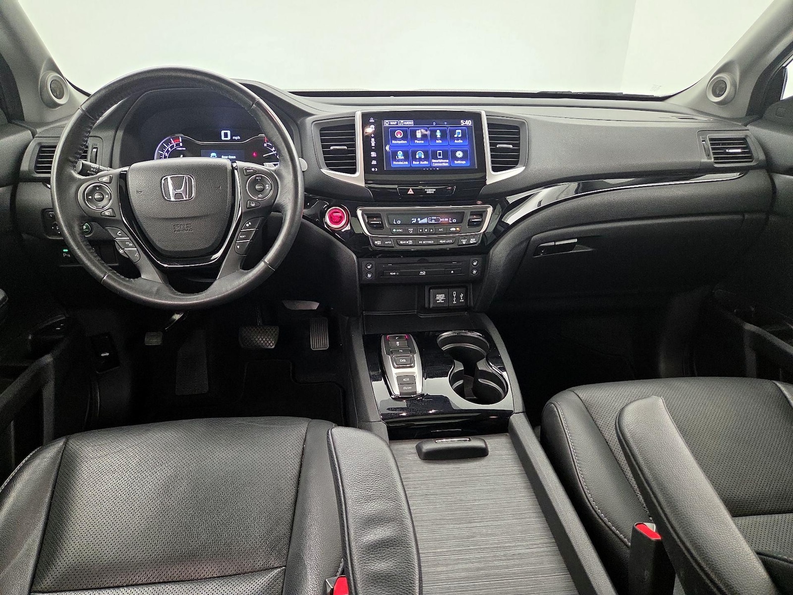 Apple CarPlay® & Android Auto™
