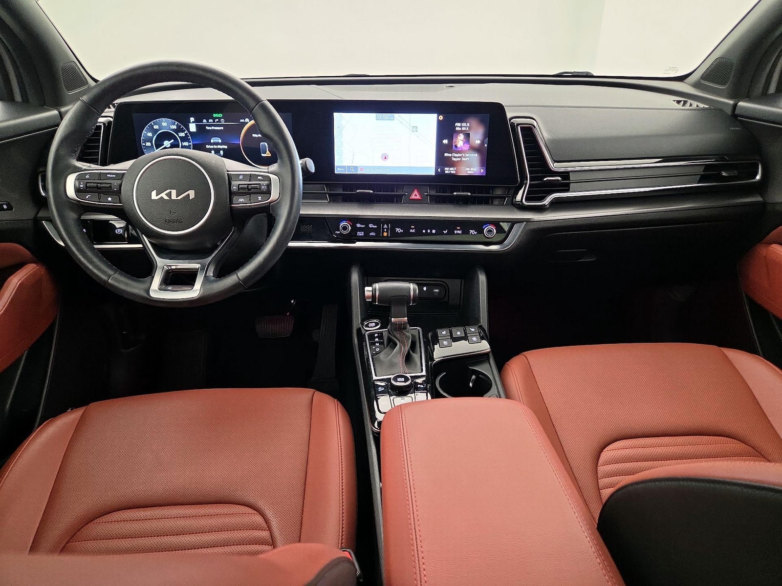 Apple CarPlay® & Android Auto™