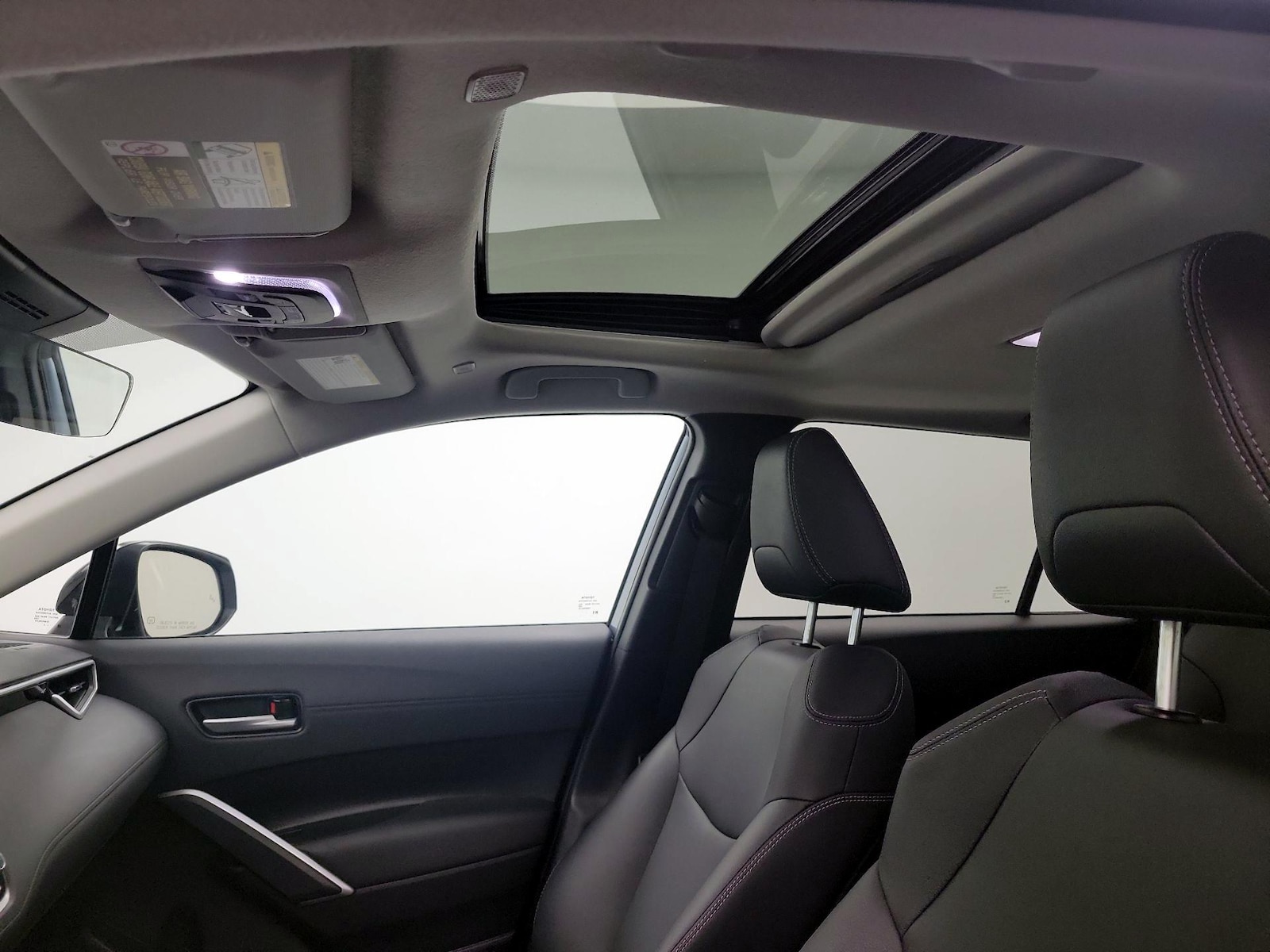 Sunroof(s) & Overhead Airbags